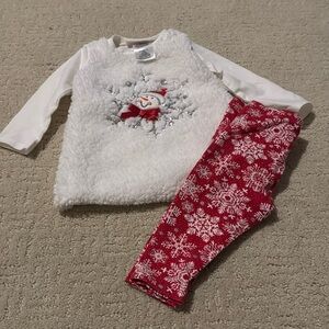 NWOT Bonnie Baby winter matching sweater and pants. Size 3-6 months.
